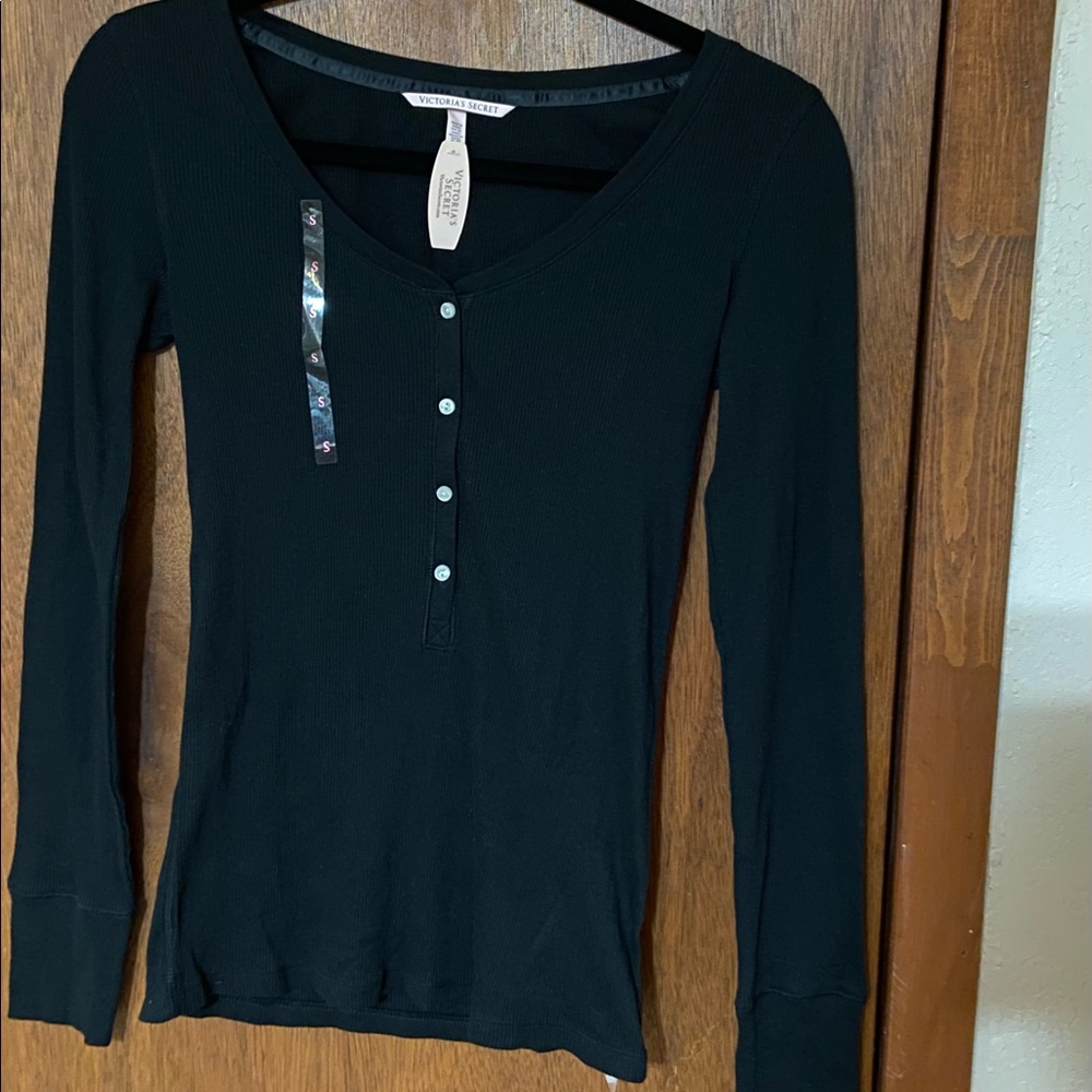 Victoria Secret Fitted Button Knit Top Scoop Neck Black